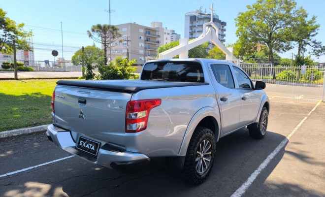 L200 TRITON GLX 2.4 CD 4x4 Manual-7
