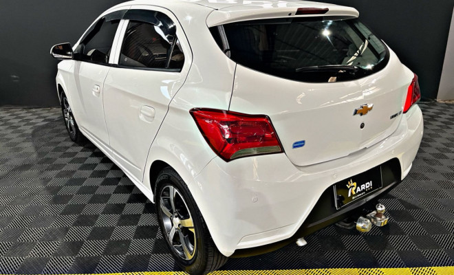 GM - Chevrolet ONIX HATCH LT 1.0 8V FlexPower 5p Mec. 2017 Flex-1