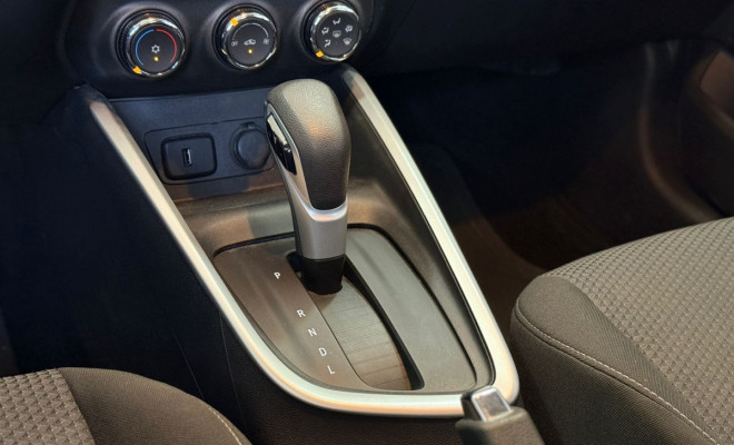 GM - Chevrolet ONIX SEDAN Plus LTZ 1.0 12V TB Flex Aut. 2024 Flex-8