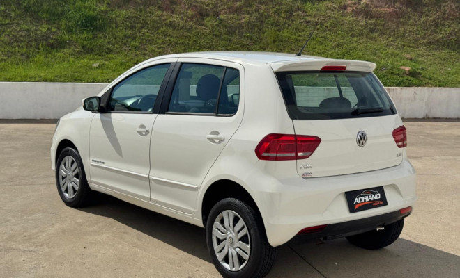 Fox Comfortline 1.6 2015 | Baixa km, completo e pronto para você-13