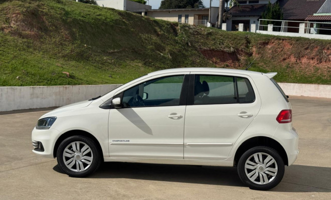 Fox Comfortline 1.6 2015 | Baixa km, completo e pronto para você-12
