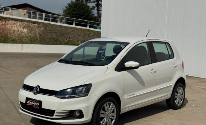 Fox Comfortline 1.6 2015 | Baixa km, completo e pronto para você