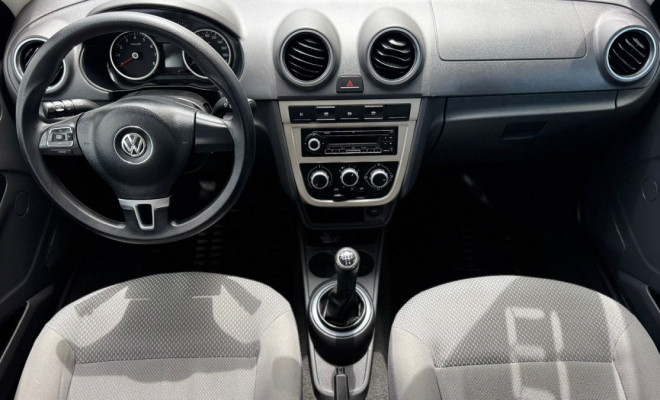 VW - VolksWagen VOYAGE 1.0/1.0 City Mi Total Flex 8V 4p 2013 Flex-7