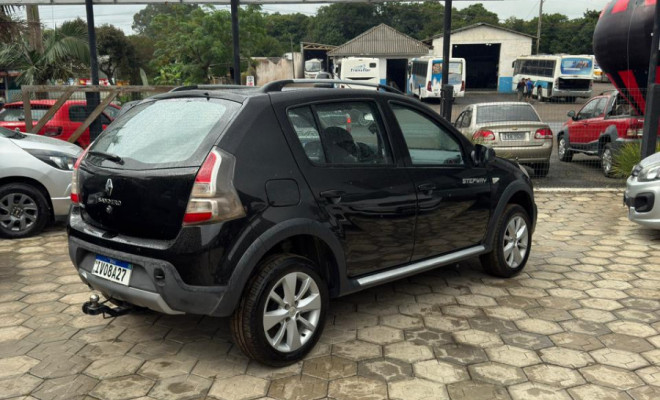 Renault SANDERO STEPWAY Hi-Power 1.6 8V 5p 2014 Flex-2