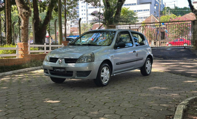 RENAULT CLIO AUTHENTIQUE 1.0 - 3P - BÁSICO