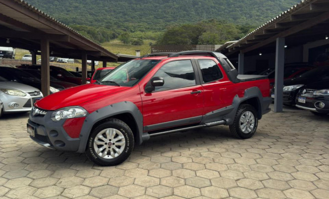 Fiat Strada Adventure1.8/ 1.8 LOCKER Flex CD 2013 Flex