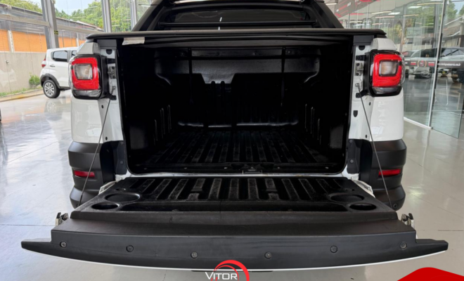 Fiat Strada Volcano 1.3 Flex 8V CD 2023 Flex-3