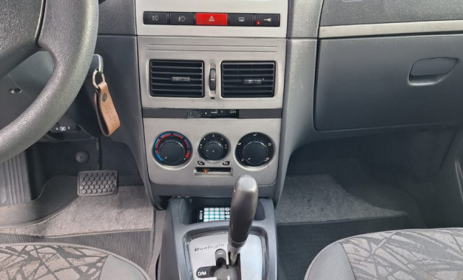 Fiat Idea Advent./ Adv.LOCKER 1.8 mpi Flex 5p 2010 Flex-9