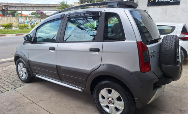 Fiat Idea Advent./ Adv.LOCKER 1.8 mpi Flex 5p 2010 Flex-6