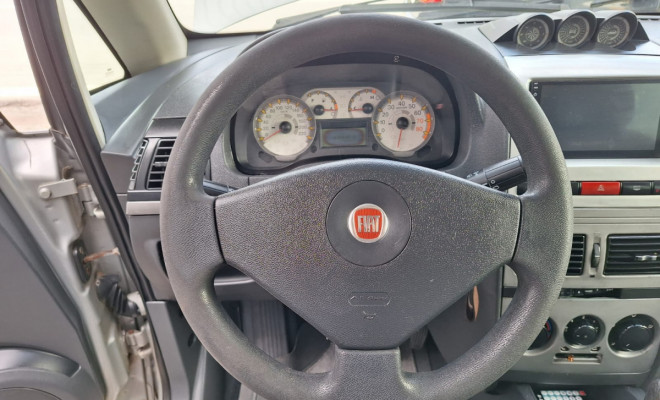 Fiat Idea Advent./ Adv.LOCKER 1.8 mpi Flex 5p 2010 Flex-7