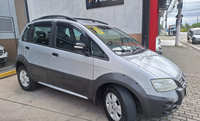 Fiat Idea Advent./ Adv.LOCKER 1.8 mpi Flex 5p 2010 Flex-1