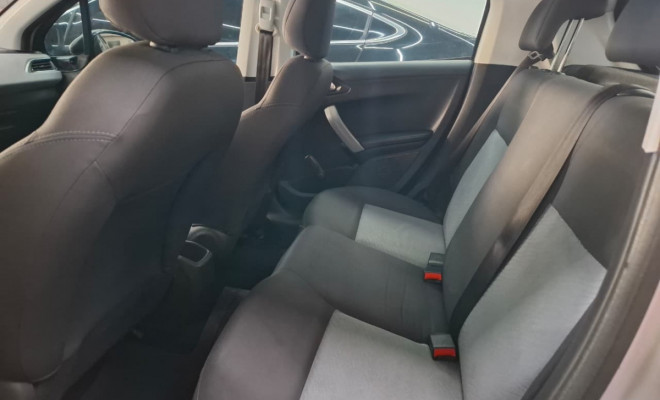 Peugeot 208 Active/Active Pack 1.5 Flex 8V 5p 2014 Flex-19