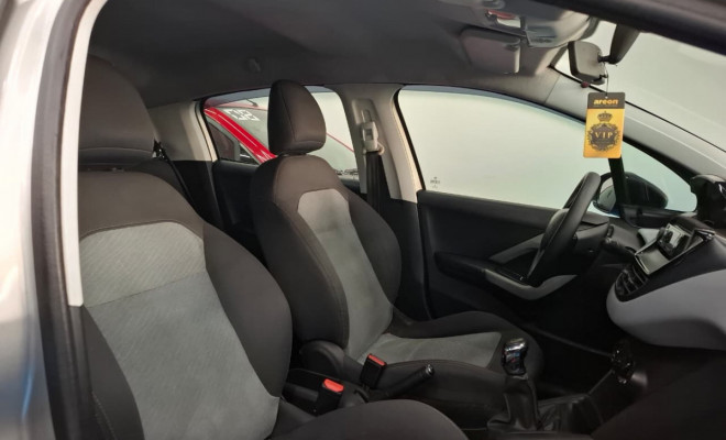 Peugeot 208 Active/Active Pack 1.5 Flex 8V 5p 2014 Flex-17