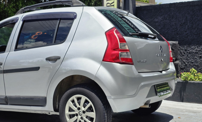 Renault SANDERO Expression Hi-Flex 1.0 16V 5p 2013 Flex-5