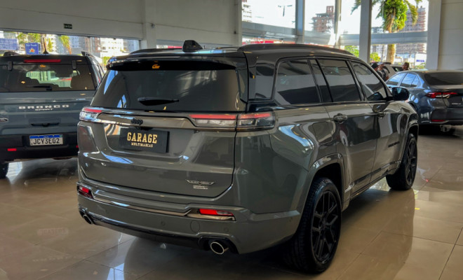 Jeep Commander Black Hurricane 2.0 4x4 TB Aut 2025 Gasolina-5