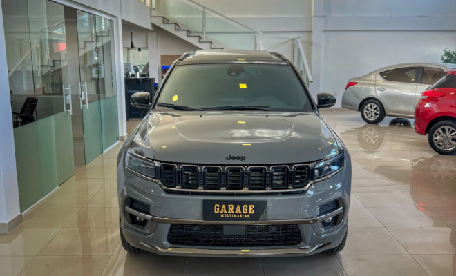 Jeep Commander Black Hurricane 2.0 4x4 TB Aut 2025 Gasolina-0