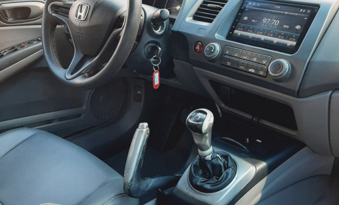 Honda Civic Sedan LXS 1.8/1.8 Flex 16V Mec. 4p 2008 Flex-6