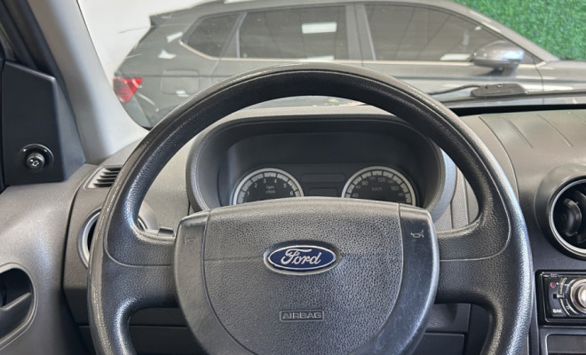 Ford EcoSport XLS 1.6/ 1.6 Flex 8V 5p 2005 Gasolina-10