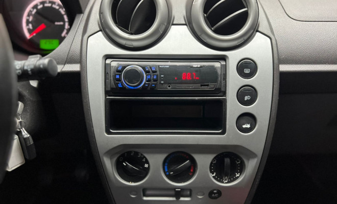 Ford Fiesta 1.6 8V Flex/Class 1.6 8V Flex 5p 2013 Flex-8