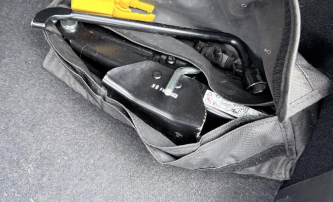 Peugeot 208 Griffe 1.6 Flex 16V 5p Aut. 2023 Flex-11