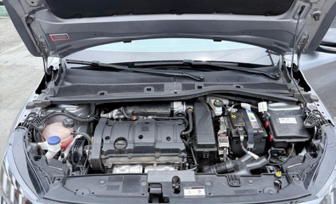 Peugeot 208 Griffe 1.6 Flex 16V 5p Aut. 2023 Flex-13