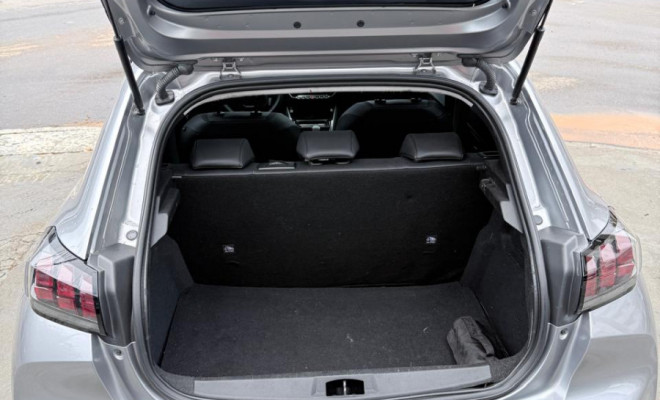 Peugeot 208 Griffe 1.6 Flex 16V 5p Aut. 2023 Flex-8