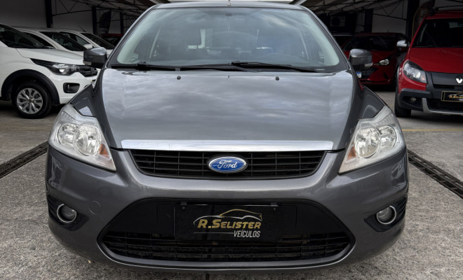 Ford Focus 1.6 Flex 16V  2012-0