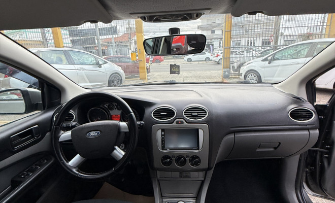 Ford Focus 1.6 Flex 16V  2012-9