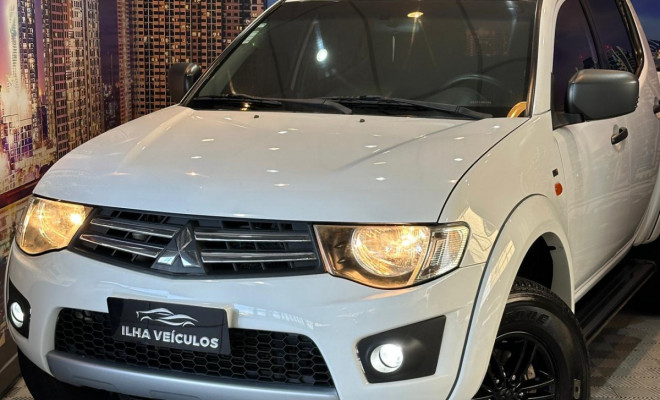 Mitsubishi L200 Triton HLS 2.4 Flex 16V CD Mec. 2016 Flex-0