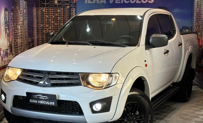 Mitsubishi L200 Triton HLS 2.4 Flex 16V CD Mec. 2016 Flex