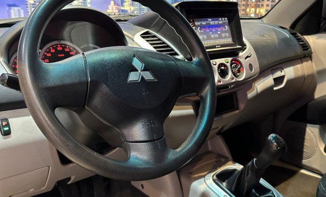 Mitsubishi L200 Triton HLS 2.4 Flex 16V CD Mec. 2016 Flex-3