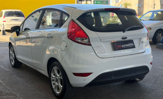 Ford Fiesta 1.6 16V Flex Aut. 5p 2016 Flex-4