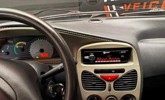 Fiat Palio ELX 1.0/ 1.0 Fire Flex 8V 2p 2010 Flex-4