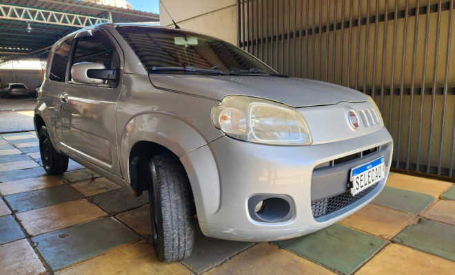 Fiat UNO VIVACE Celeb. 1.0 EVO F. Flex 8V 3p 2012 Flex-1