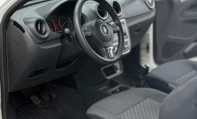 VW - VolksWagen Saveiro Trendline 1.6 T.Flex 8V CD 2015 Flex-13