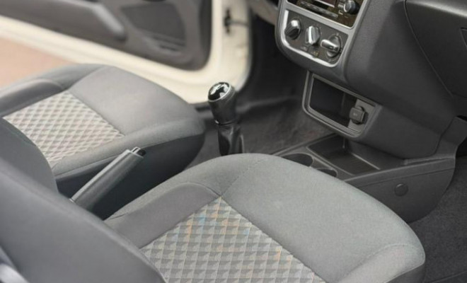 VW - VolksWagen Saveiro Trendline 1.6 T.Flex 8V CD 2015 Flex-14