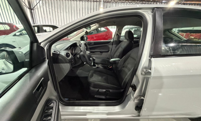 Ford Focus 1.6 S/SE/SE Plus Flex 8V/16V  5p 2013 Flex-9