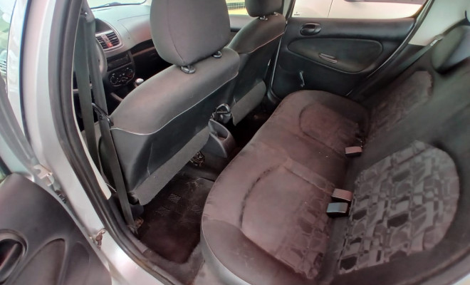 Peugeot 207 XR 1.4 Flex 8V 5p 2009 Flex-6