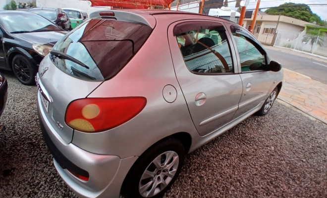 Peugeot 207 XR 1.4 Flex 8V 5p 2009 Flex-0