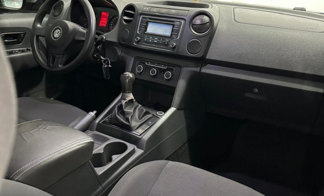 VW - AMAROK SE CD 2.0 16V TDI 4x4 Diesel 2013-2