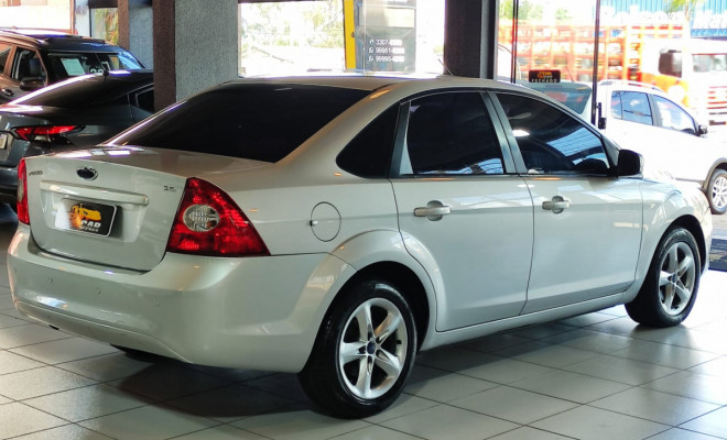 Ford Focus Sedan 2.0 16V/2.0 16V Flex 4p 2009 Flex-1