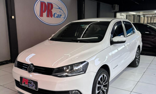 VW - VolksWagen VOYAGE Comfortline  1.0 T.Flex 8V 4p 2015 Flex-0