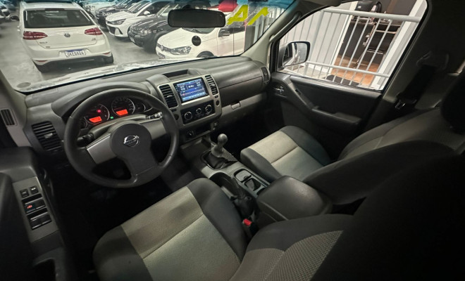 Nissan Frontier SV ATTACK CD 4x2 2.5 TB Diesel 2014 Diesel-6