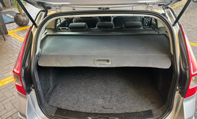 Renault Megane Grand Tour Dynam. Hi-Flex 1.6 16V 2012 Flex-9