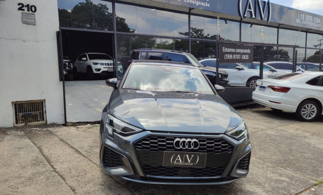 Audi A3 Sportb. Perf. Black 2.0 S-tron.(Híb.) 2024 Gasolina-0