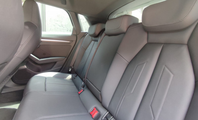 Audi A3 Sportb. Perf. Black 2.0 S-tron.(Híb.) 2024 Gasolina-7