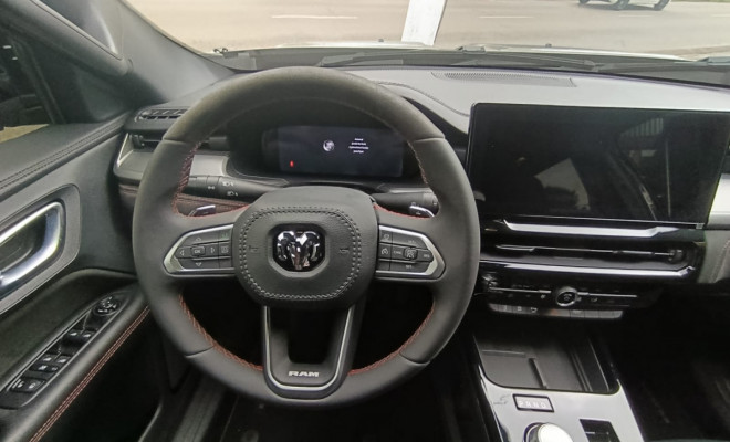 RAM RAMPAGE R/T HURRIC. 4 2.0 TB CD 4X4 Aut. 2024 Gasolina-11