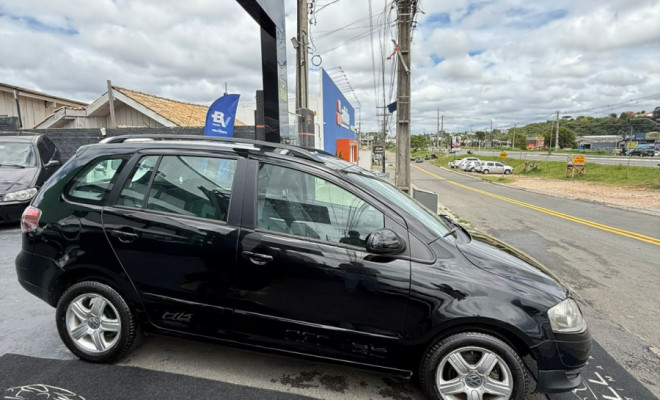 VW - VolksWagen SPACEFOX 1.6/ 1.6 Trend Total Flex 8V 5p 2010 Flex-4