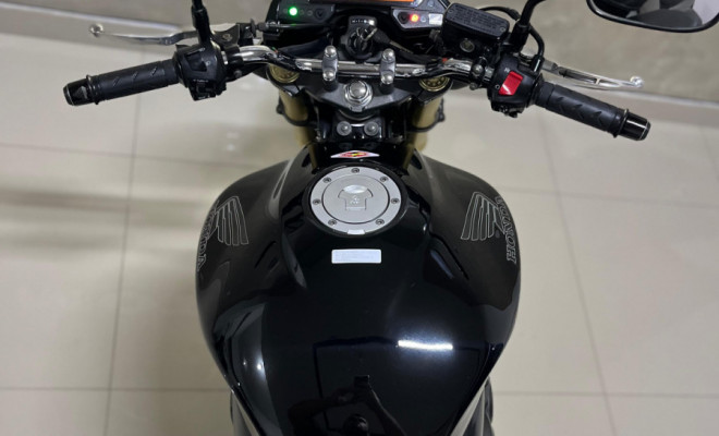 HONDA CB 600F HORNET 2012 Gasolina-1