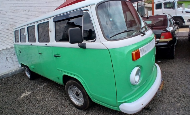 VW - VolksWagen Kombi Standard/ Luxo/ Série Prata 1994 Gasolina